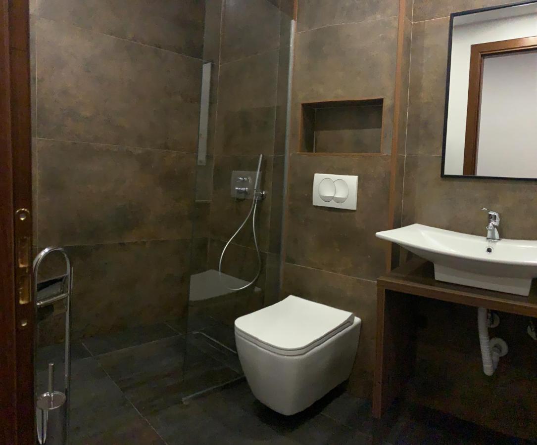 Vladimir Estate Hotel Gjirokastra Zewnętrze zdjęcie